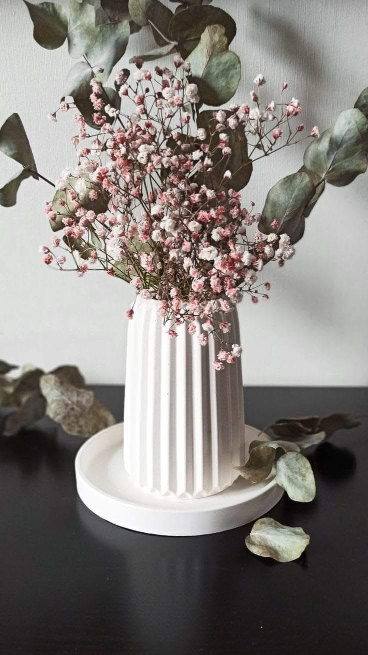 {"eId":"328580745172601","CameraPosition":1} Pure Lines Vase - الصورة 1