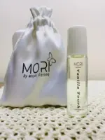 ⁦Vanilla Touch - عطر يجمع بين الفانيليا والكشمير والعنبر⁩ - الصورة ⁦3⁩