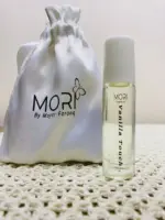 ⁦Vanilla Touch - عطر يجمع بين الفانيليا والكشمير والعنبر⁩ - الصورة ⁦4⁩