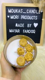 ⁦Beige Bloom Candle⁩ - الصورة ⁦4⁩