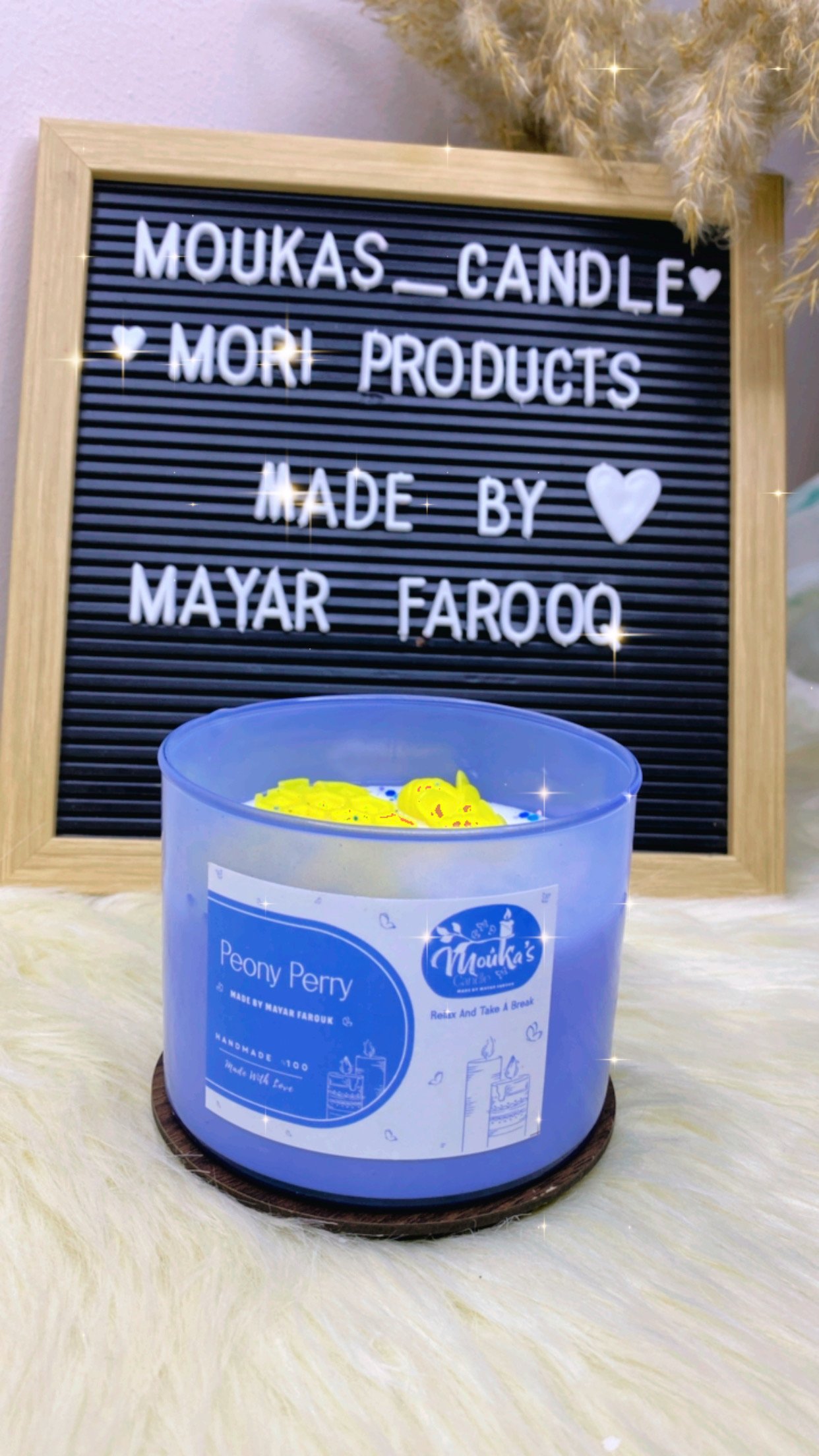 {"eId":"3604087269909435","CameraPosition":1} Sunny Blue Candle - الصورة 1