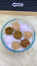 ⁦Beige Garden Candle⁩ - الصورة ⁦5⁩